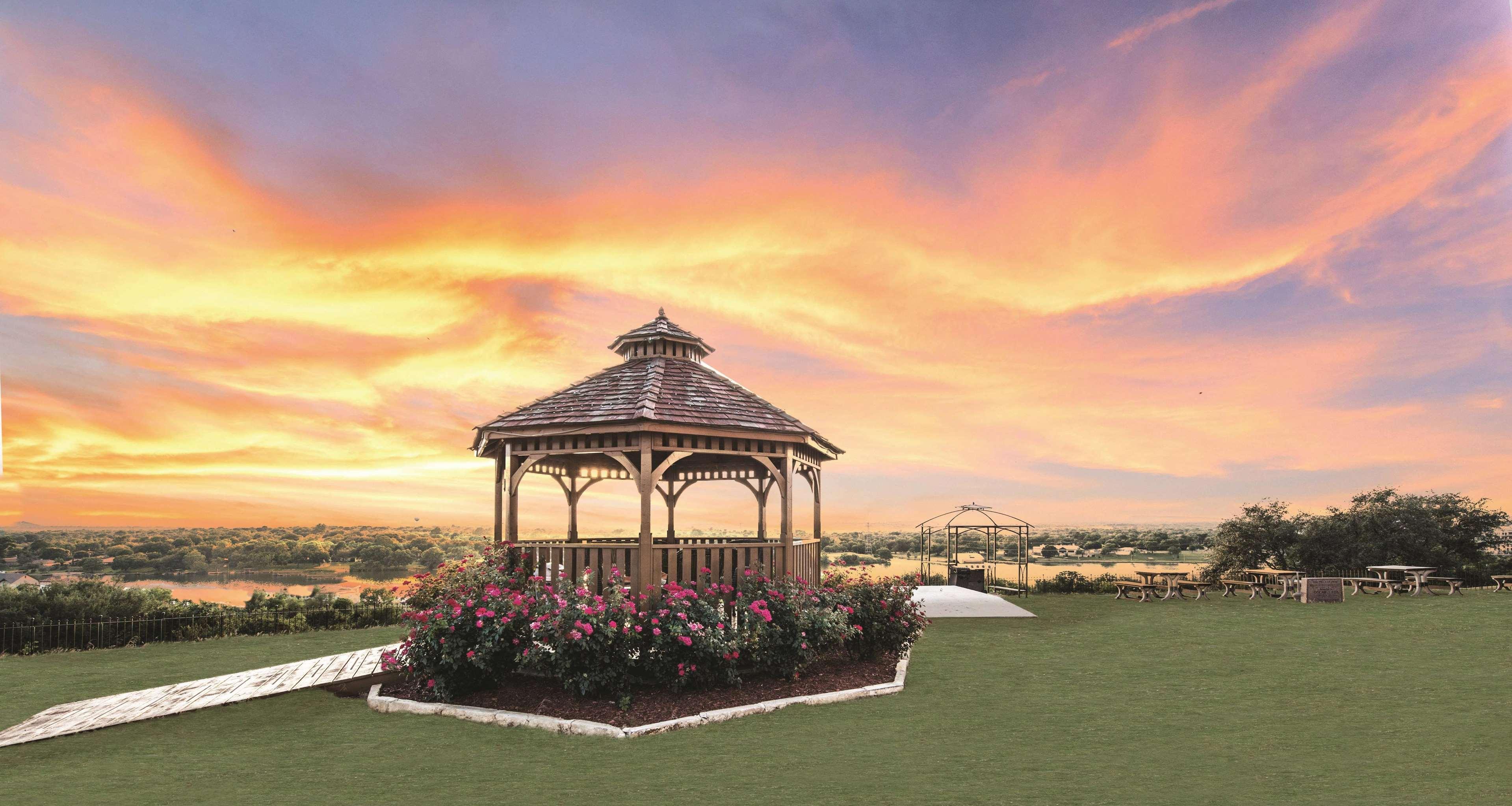 La Quinta By Wyndham Marble Falls Esterno foto