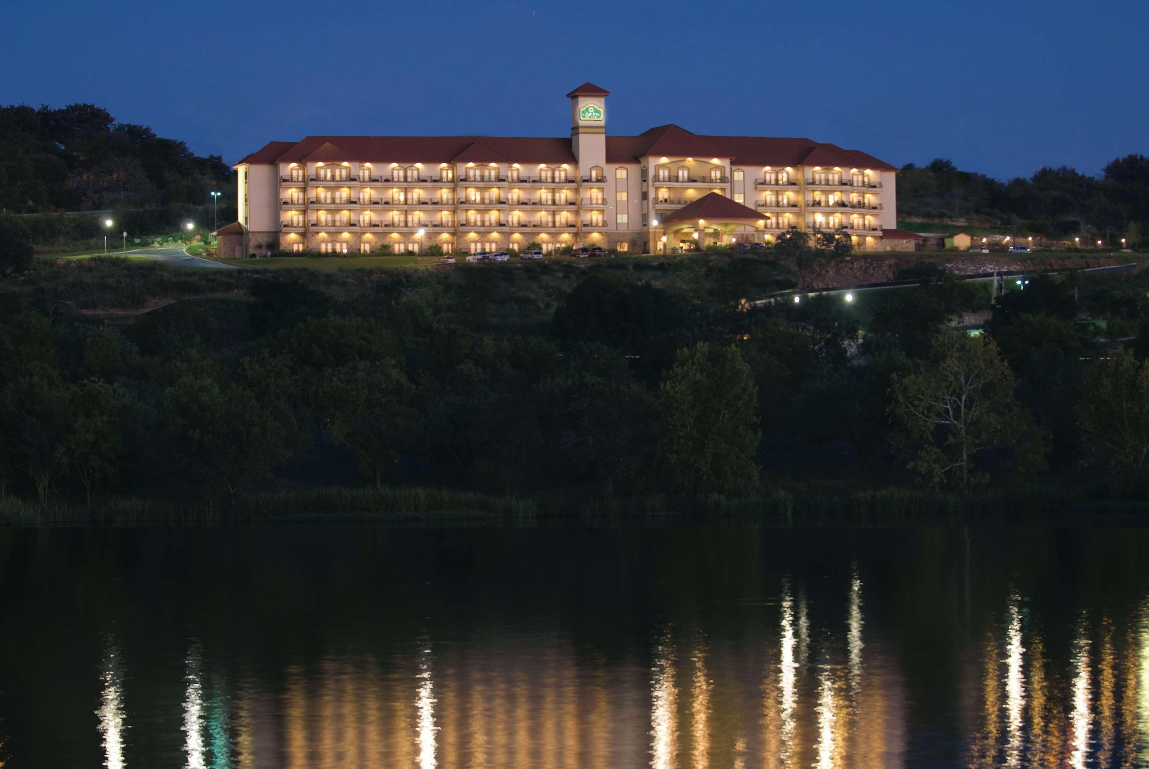 La Quinta By Wyndham Marble Falls Esterno foto